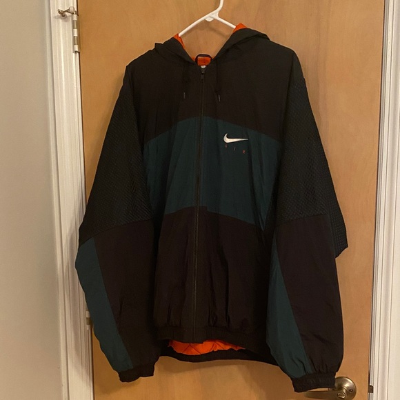 Vintage 1990’s Nike Air Men’s Jacket with hood size XL